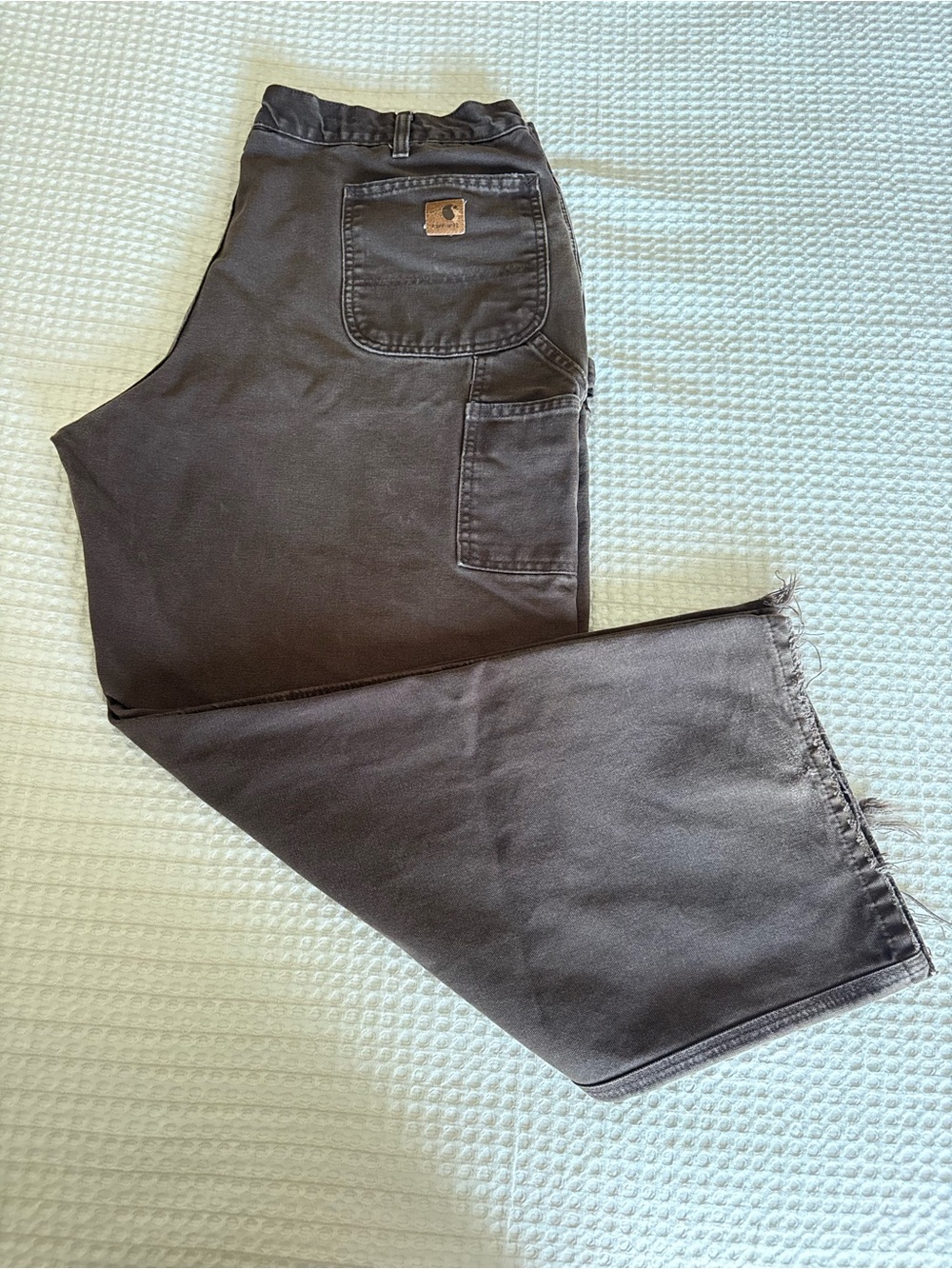 Vintage Carhartt Men’s Dark Brown Relaxed Fit work wear Jeans perfect fade 40x30